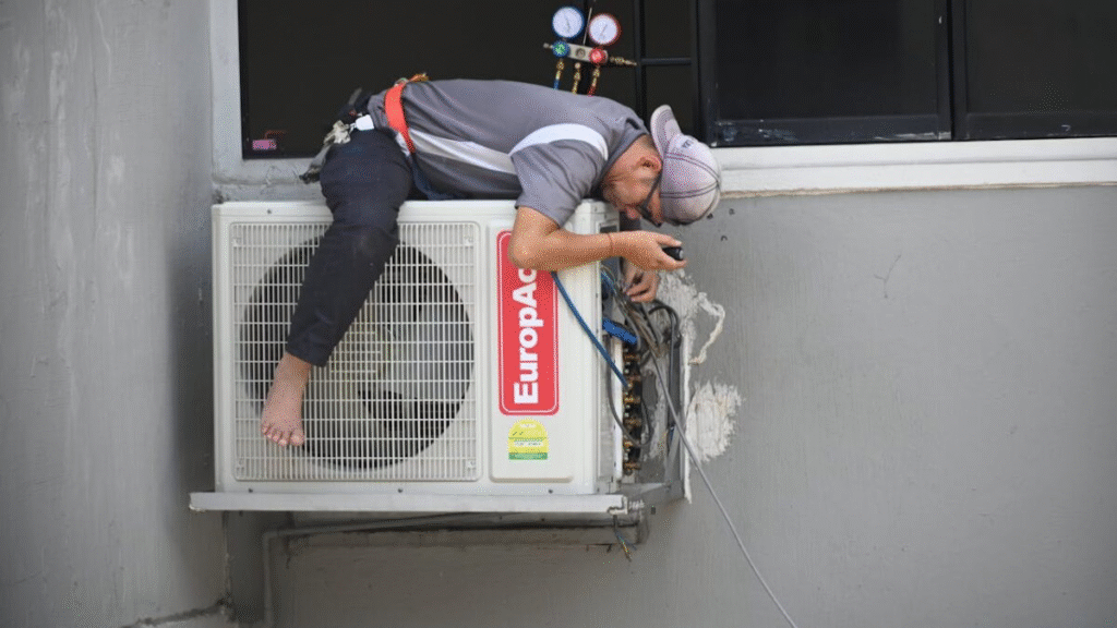 Apa Itu Komponen Outdoor AC?